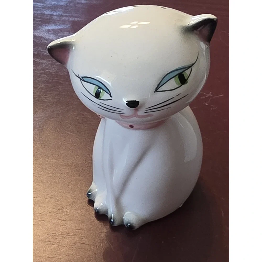 Vintage 1958 Holt Howard Cozy Kitten Siamese Cat Salt & Pepper Shakers w/ Label